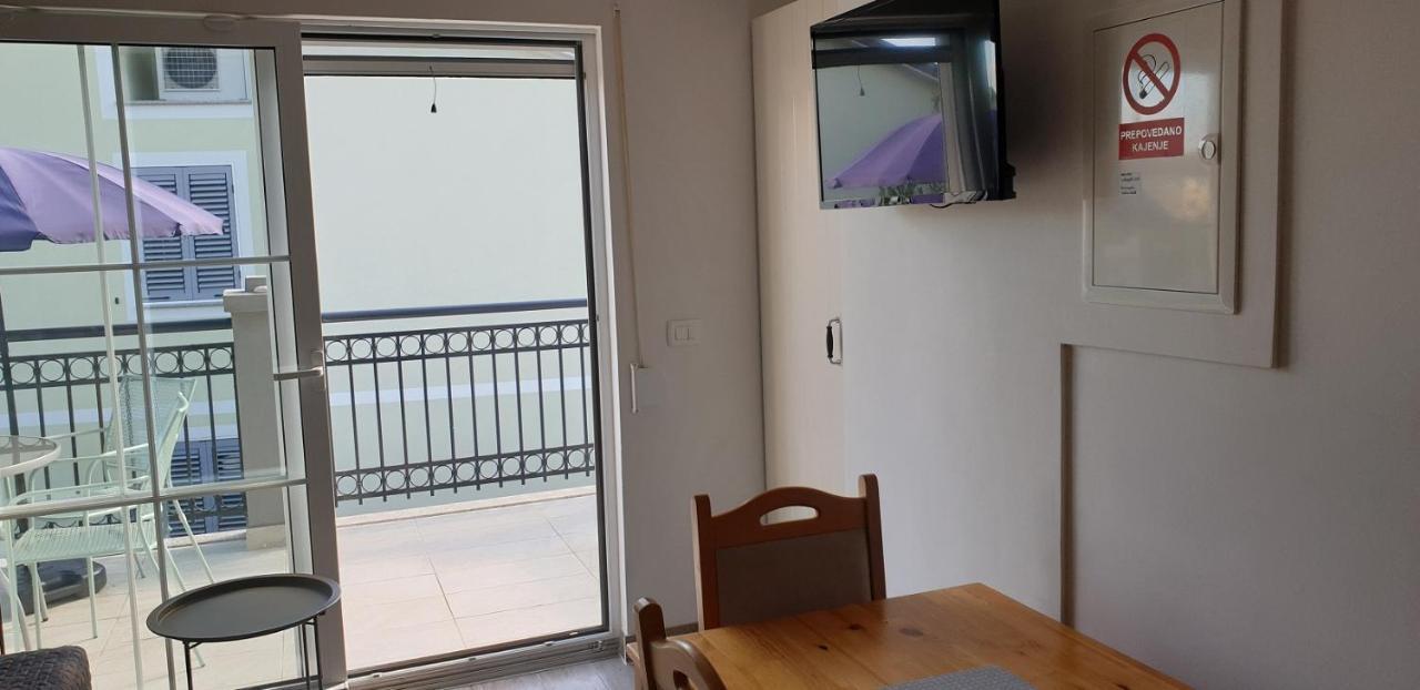 Apartments Laguna Gisela Изола Экстерьер фото