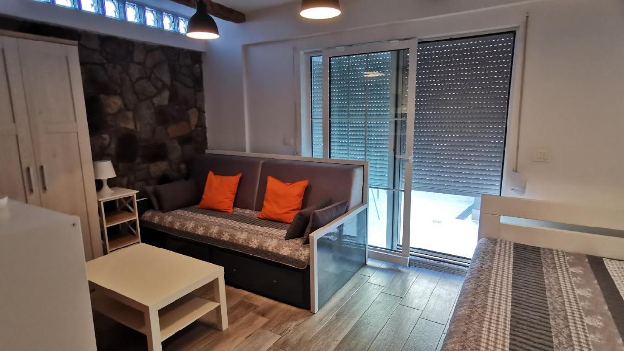 Apartments Laguna Gisela Изола Экстерьер фото