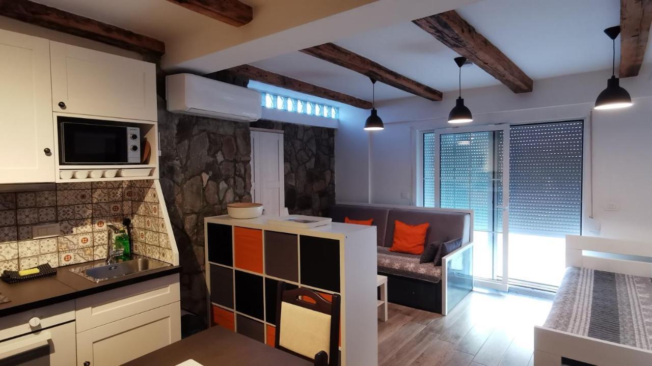 Apartments Laguna Gisela Изола Экстерьер фото