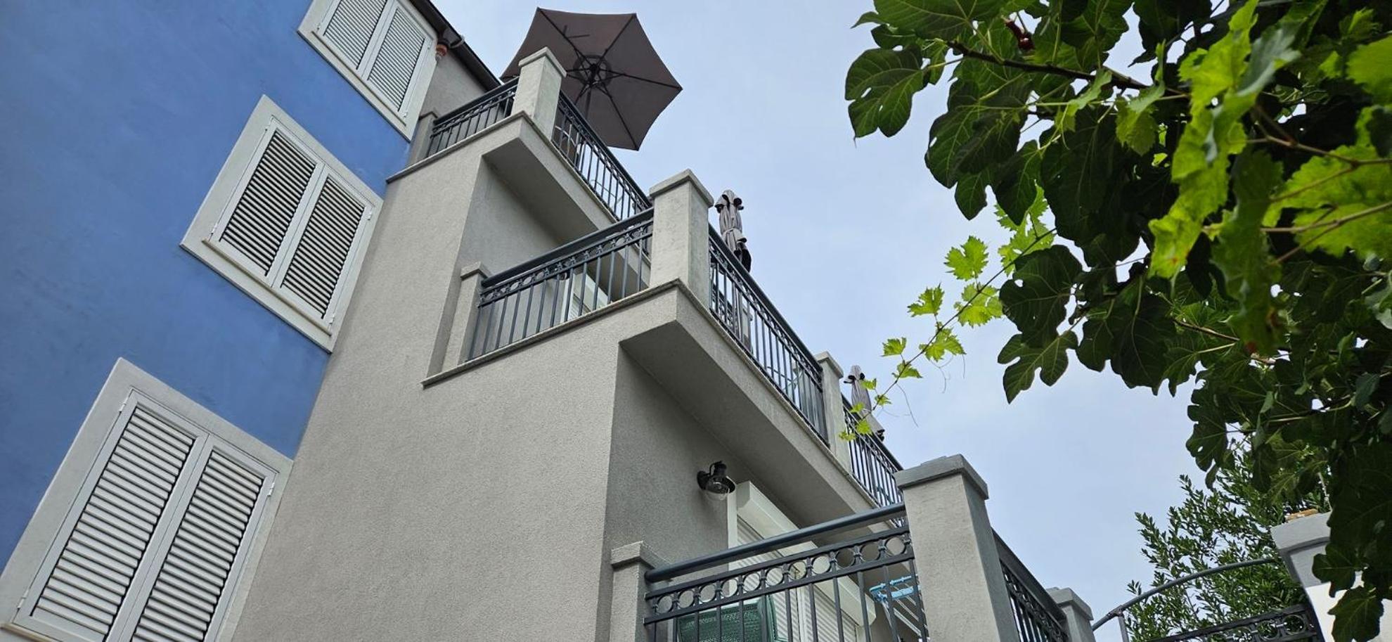 Apartments Laguna Gisela Изола Экстерьер фото