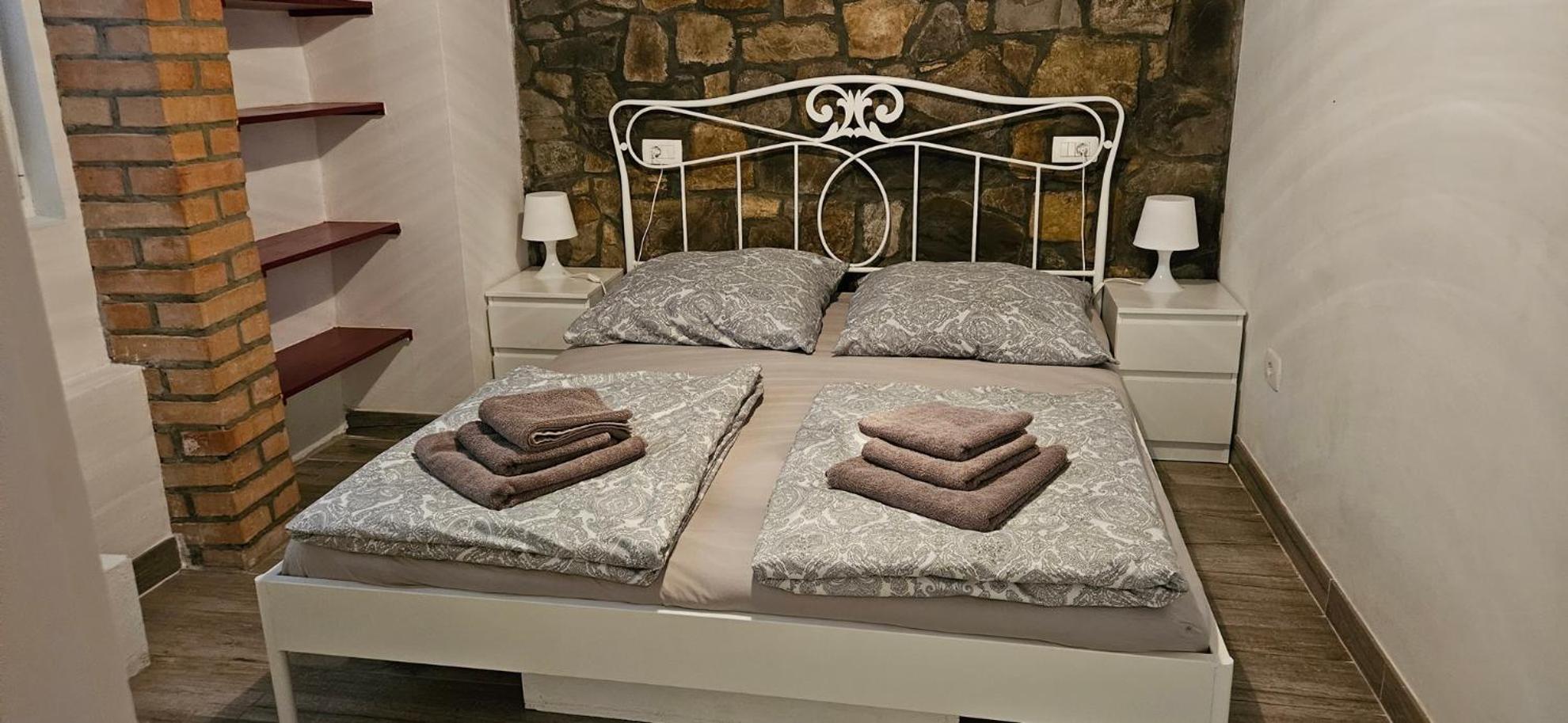 Apartments Laguna Gisela Изола Экстерьер фото